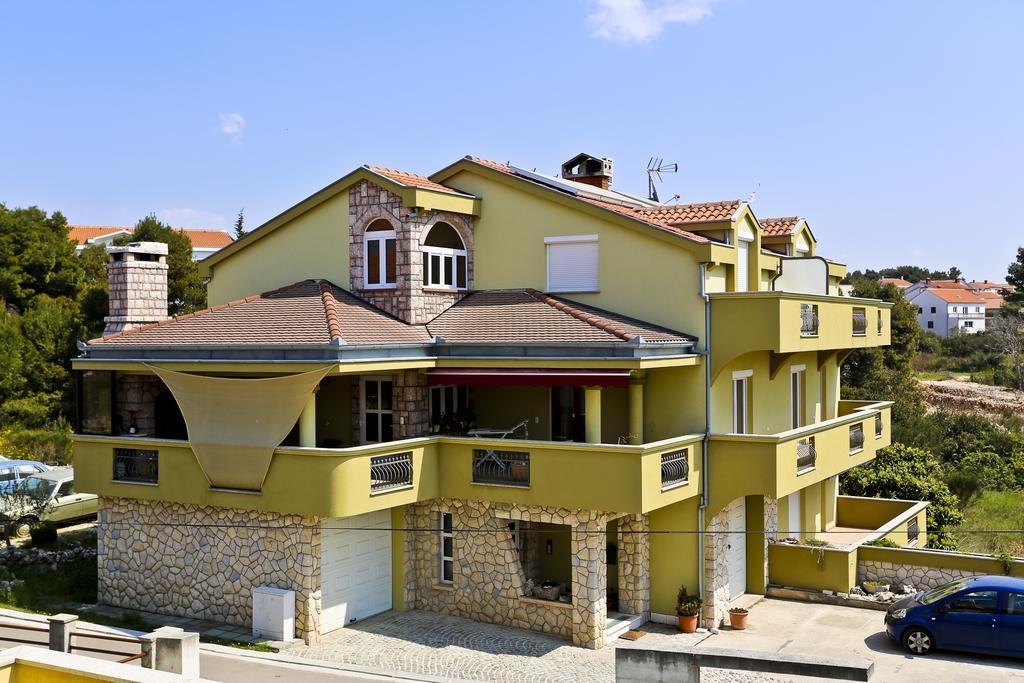 Apartments Mirjana Zadar Quarto foto