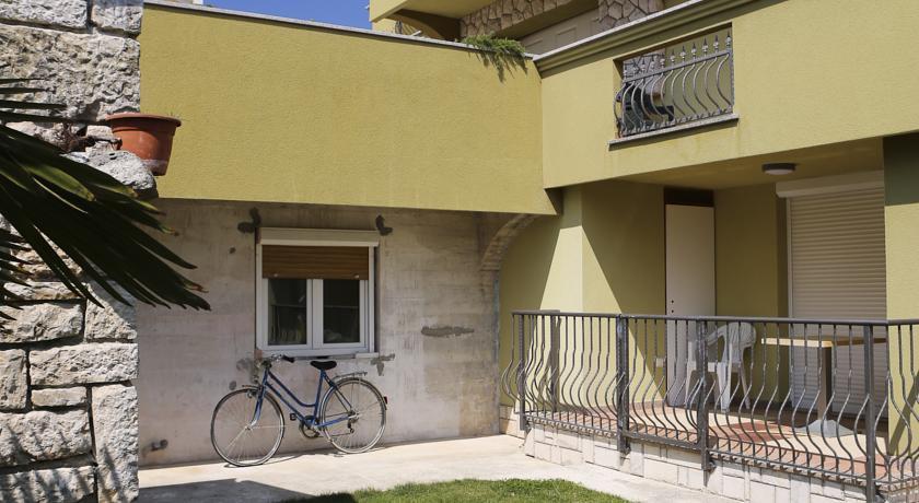 Apartments Mirjana Zadar Quarto foto