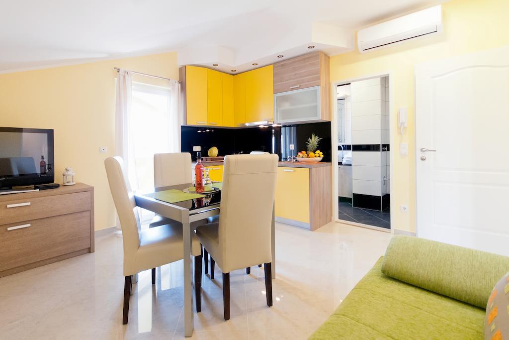 Apartments Mirjana Zadar Quarto foto