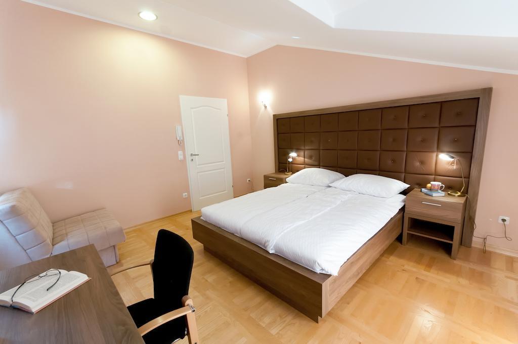 Apartments Mirjana Zadar Quarto foto